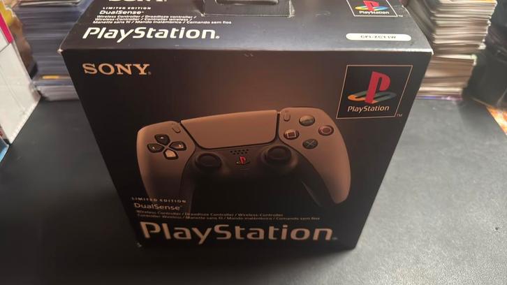 Sealed 30th Anniversary PS5 Controller Limited Edition!, Spelcomputers en Games, Spelcomputers | Sony PlayStation Consoles | Accessoires