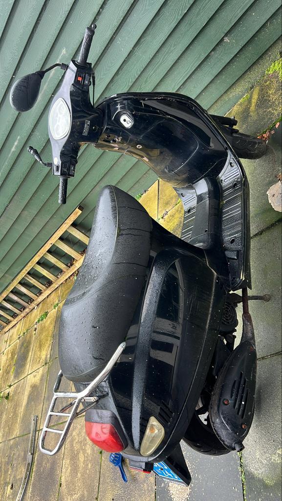 Riya Scooter - TE KOOP!, Fietsen en Brommers, Scooters | Yamaha, Gebruikt, Overige modellen, Maximaal 45 km/u, Benzine, Ophalen