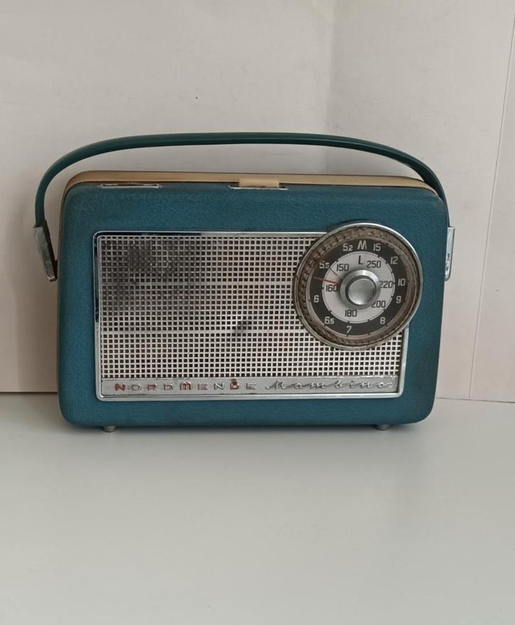 Vintage Mambino Nordmende transistor radio Blauw, Antiek en Kunst, Antiek | Tv's en Audio, Ophalen of Verzenden