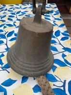 Massief bronzen bel, Ophalen, Brons