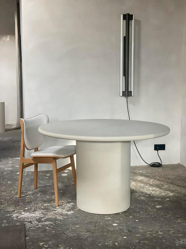Beton cire tafel rond NIEUW!, Huis en Inrichting, Tafels | Eettafels, Nieuw, 100 tot 150 cm, Vijf personen of meer, Rond, Ophalen