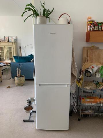 Koel en vrieskast Exquisit wit beschikbaar voor biedingen