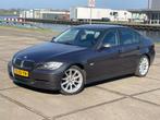 BMW 3-Serie E90 318I 2008 Grijs NAP, Origineel Nederlands, Te koop, Zilver of Grijs, 5 stoelen