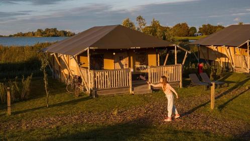 zeer luxe glampingtent 6 persoons (3 stuks beschikbaar), Caravans en Kamperen, Tenten, tot en met 6, Zo goed als nieuw, Ophalen