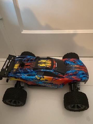Traxxas rustler 4x4 vxl beschikbaar voor biedingen