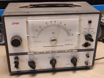 Sanwa AN-202 Sine Square wave audio generator AG-202 2x beschikbaar voor biedingen