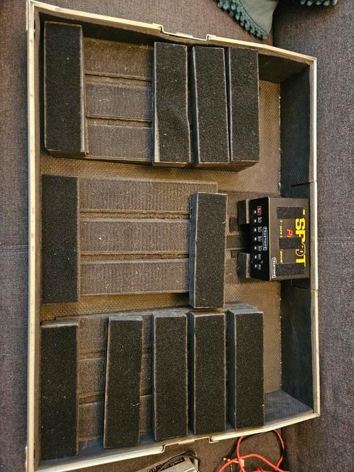 Road ready rrpg24 pedalboard, Muziek en Instrumenten, Behuizingen en Koffers, Zo goed als nieuw, Elektrische gitaar, Ophalen of Verzenden