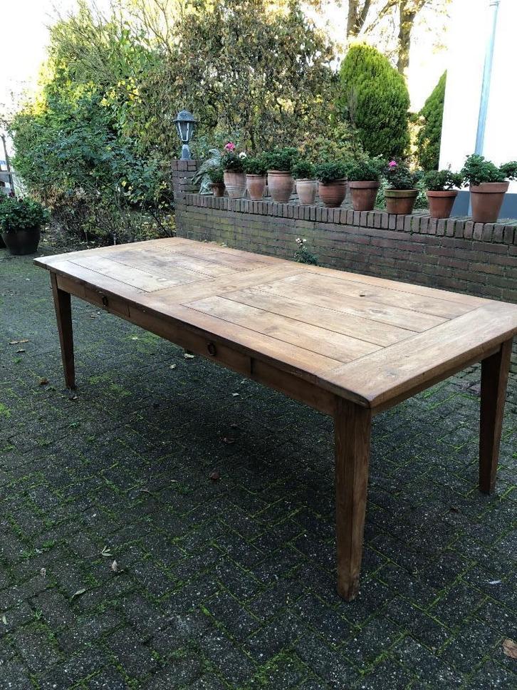 Robuuste teak eettafel 250cm lang, Huis en Inrichting, Tafels | Eettafels, Gebruikt, 50 tot 100 cm, 200 cm of meer, Vijf personen of meer