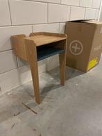 Nieuw Eikenhouten Design Nachtkastje, Huis en Inrichting, Minder dan 55 cm, Design, Nieuw, Overige vormen