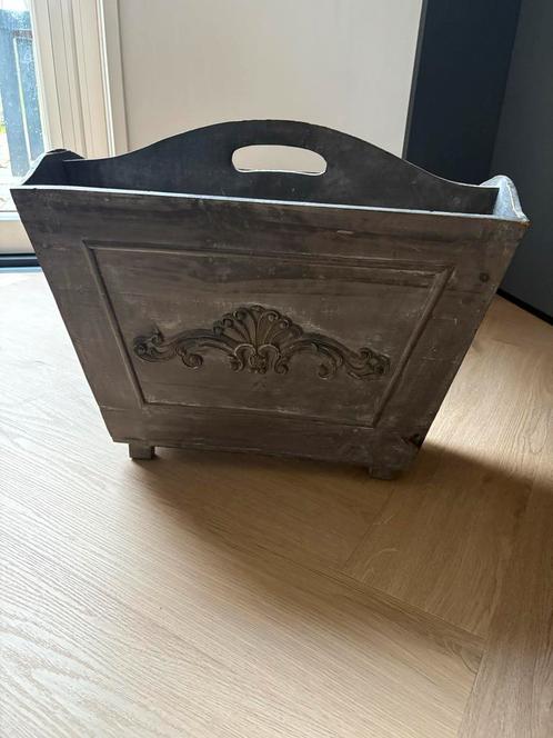 Vintage Houten Krantenbak, Huis en Inrichting, Woonaccessoires | Krantenbakken en Lectuurbakken, Gebruikt, Ophalen of Verzenden