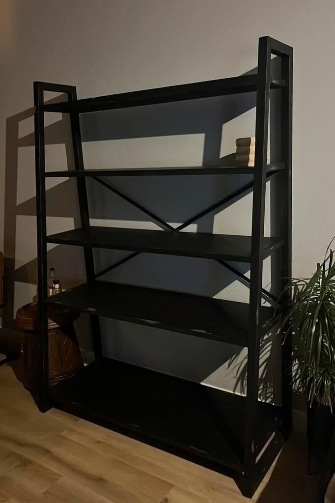 Stijlvolle industriële zwarte metalen open kast, Huis en Inrichting, Kasten | Stellingkasten, Zo goed als nieuw, Ophalen