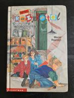 Hotel Rozebottel - Klopgeesten? Marjo Roeven, Ophalen of Verzenden, Zo goed als nieuw, Marjo Roeven, Fictie