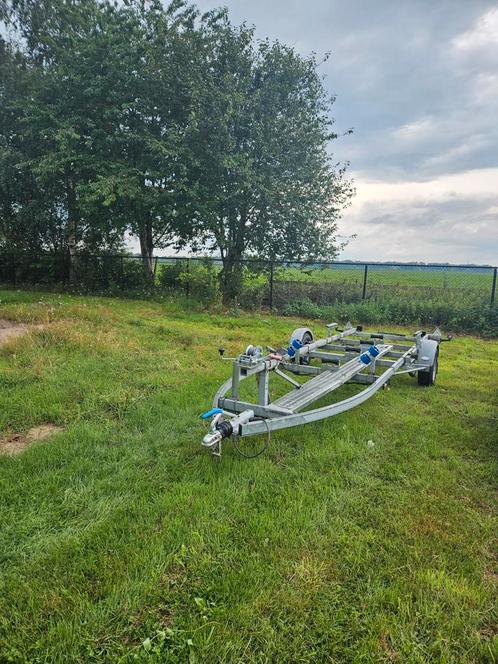 Boten trailer, Watersport en Boten, Boottrailers, Zo goed als nieuw, 6 tot 9 meter, Ophalen