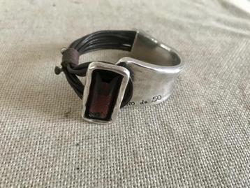 Uno de 50 armband (162) (275,- = 92,50) aurora borealis red beschikbaar voor biedingen