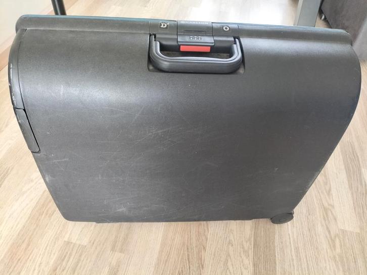 Zwarte koffer, Sieraden, Tassen en Uiterlijk, Koffers, Gebruikt, Hard kunststof, 70 cm of meer, Ophalen