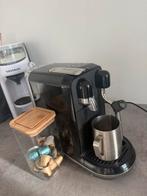 Nespresso koffiezet apparaat, Witgoed en Apparatuur, Koffiezetapparaten, Ophalen, Zo goed als nieuw, Koffiemachine