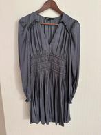 Maje nieuwe jurk maat S, Kleding | Dames, Nieuw, Ophalen of Verzenden, Maje, Knielengte