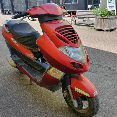 LOOP OF SLOOP Kymco 45km 50 2t LC Bet&Win water gekoeld 2t, Fietsen en Brommers, Scooters | Kymco, Gebruikt, Agility, Maximaal 45 km/u