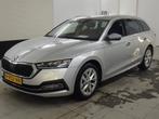 Skoda Octavia 1.0 E-TSI DSG 2022 BTW auto 1e eig., Auto's, Skoda, Stof, Origineel Nederlands, 690 kg, 19 km/l