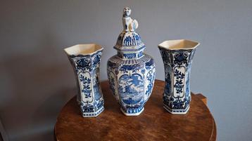 Delfts Blauw Vaas Set Royal Sphinx beschikbaar voor biedingen
