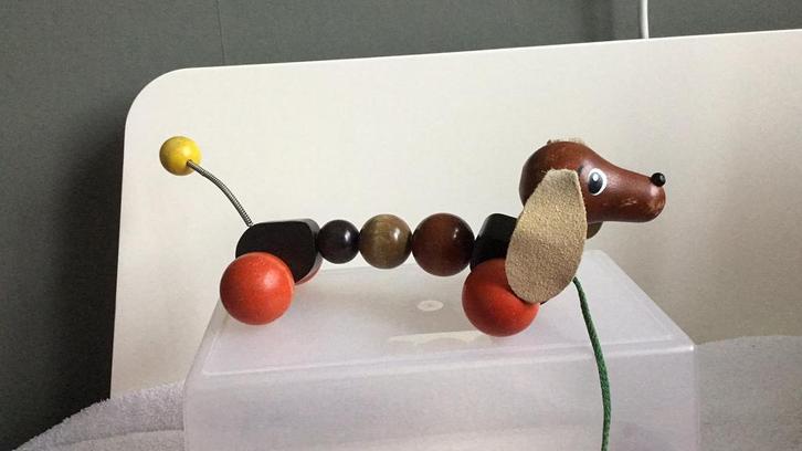 Houten speelgoed teckel van het merk Heinz H. Lorenz, Verzamelen, Speelgoed, Gebruikt, Ophalen