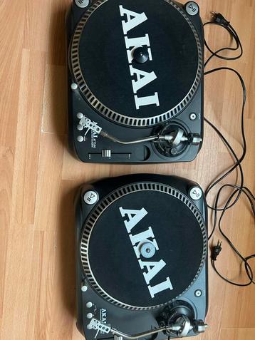 Akai platenspelers + Reloop (1 naald vervangen) beschikbaar voor biedingen