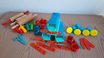 Play-Doh Vormen Set beschikbaar voor biedingen