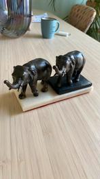 Oude bronze beeldjes olifanten op natuursteen marmer, Ophalen of Verzenden, Gebruikt, Dier