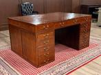Klassiek Engels bureau (partnerdesk) #547, Huis en Inrichting, Bureaus, Ophalen of Verzenden, Zo goed als nieuw, Bureau