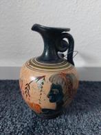 Grieks aardewerken vaasje/kruikje.

Nieuw!, Ophalen of Verzenden