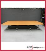 Vitra Eames Segmented Table Bootvorm 430 x 250 cm, Zo goed als nieuw