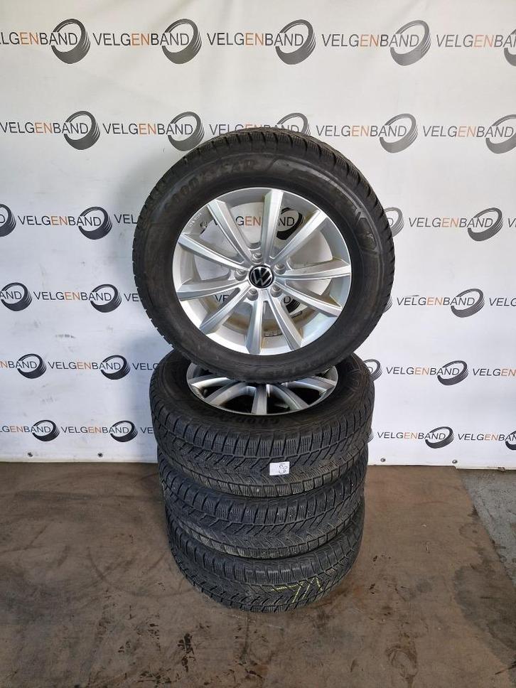 Winterset Volkswagen Tiguan 215 65 17 5x112 57,1 TMPS winter, Auto-onderdelen, Banden en Velgen, Banden en Velgen, Winterbanden