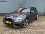 BMW 1-Serie f21 3.0 M135i 3DR AUT 2013 Grijs ✅, Auto's, BMW, Te koop, Alcantara, 1460 kg, Zilver of Grijs