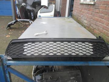Grille onder in de voorbumper Auris Hybrid (E15) ‘10-‘12 1.8 beschikbaar voor biedingen