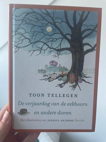 De verjaardag van de eekhoorn en andere dieren beschikbaar voor biedingen