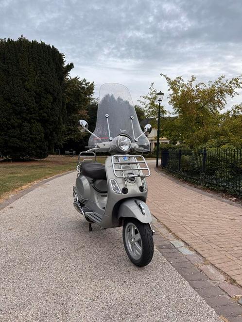 Vespa Piaggio LX50 Touring 2013 – Scootercare Hilversum, Fietsen en Brommers, Scooters | Vespa, Gebruikt, Vespa LX, Maximaal 45 km/u