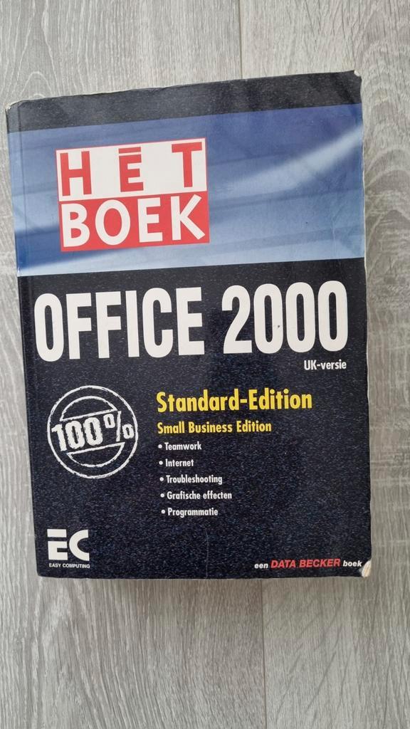 Het Boek Office 2000 - UK versie, Computers en Software, Beschrijfbare discs, Ophalen of Verzenden