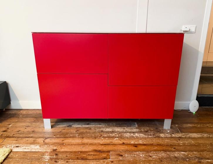 Rode design ladekast met glazen blad – in topstaat!, Huis en Inrichting, Kasten | Ladekasten, Gebruikt, Minder dan 100 cm, 50 tot 100 cm
