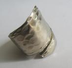 massief breed Vintage slangen ring snake maat 17,5-18 Paris, Ophalen, Overige materialen, Ring