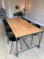 Eikenhouten tafel in metalen frame met zes eetkamerstoelen, Ophalen, Gebruikt, Eikenhout, 200 cm of meer