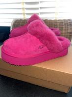 UGG sloffen, Kleding | Dames, Schoenen, UGG, Nieuw, Ophalen of Verzenden, Roze