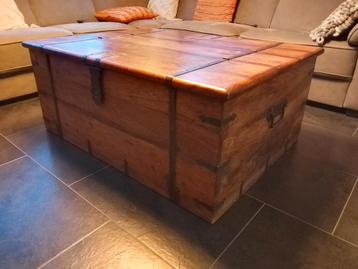 Salontafel kist beschikbaar voor biedingen