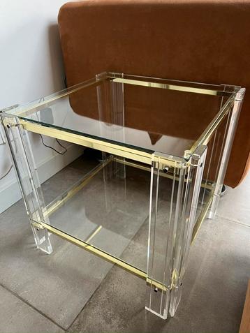REGENCY HOLLYWOOD MID CENTURY JAREN 60 GOUD GLAS BIJZETTAFEL beschikbaar voor biedingen