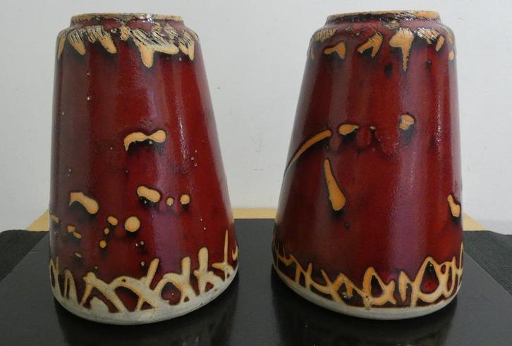 Oude PMTD vazen - rood van kleur [1371], Antiek en Kunst, Antiek | Woonaccessoires, Ophalen