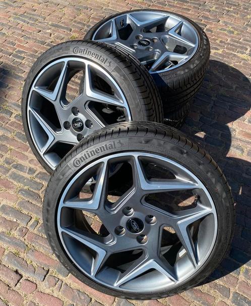 18” Ford Fiesta ST velgen + TPMS+ ALS NIEUWE 205/40R18 Conti, Auto-onderdelen, Banden en Velgen, Zomerbanden, 18 inch, 205 mm
