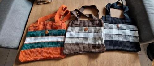 Gebreid gehaakt schoudertas nieuw, Sieraden, Tassen en Uiterlijk, Tassen | Schoudertassen, Nieuw, Wit, Ophalen of Verzenden