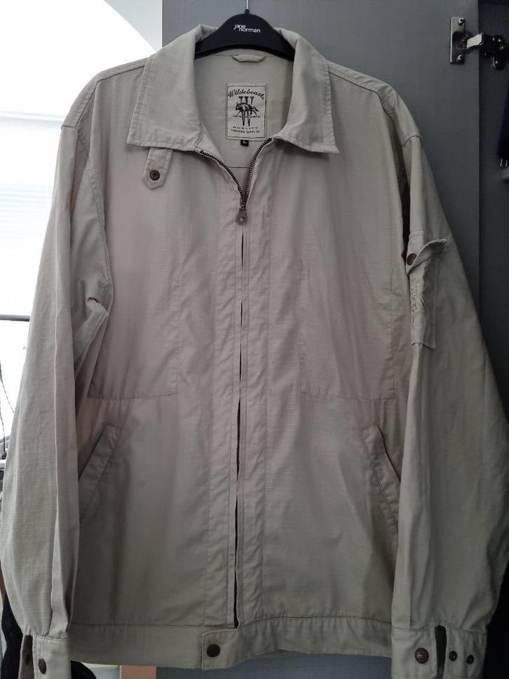 Grijze jas | Wildebeast Trekking Supplies, Kleding | Heren, Jassen | Zomer, Nieuw, Maat 52/54 (L), Grijs, Ophalen of Verzenden