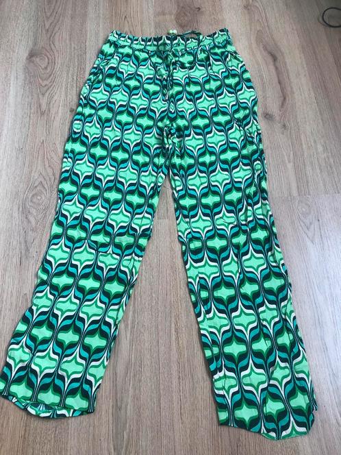 Zara groene zomerse retro print broek s, Kleding | Dames, Broeken en Pantalons, Zo goed als nieuw, Maat 36 (S), Groen, Lang, Ophalen of Verzenden