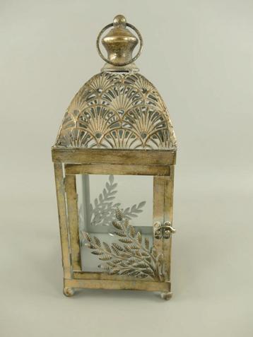 Lantaarns
Lantaarn rustiek ijzerkleur H.35x14cm beschikbaar voor biedingen