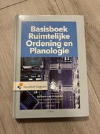 Basisboek Ruimtelijke Ordening en Planologie, 9789001861353, Zo goed als nieuw, Barbara van Schijndel, Beta, HBO